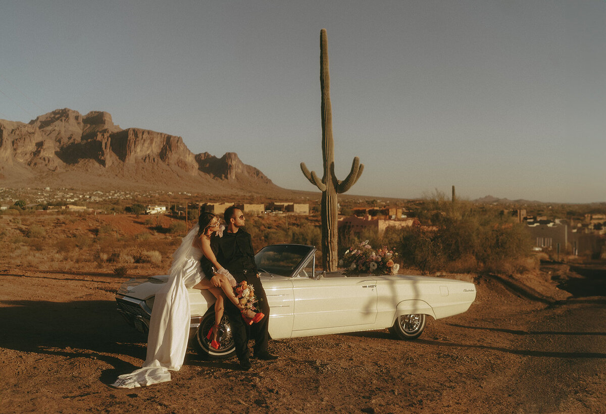 arizona-scottsdale-elopement-photographer-taylor-dawning-photography-10_websize