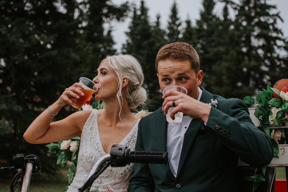 candid wedding photography