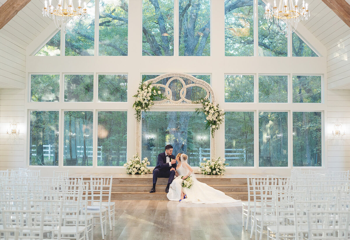 French-Farmhouse-Venue-Fall-Wedding35