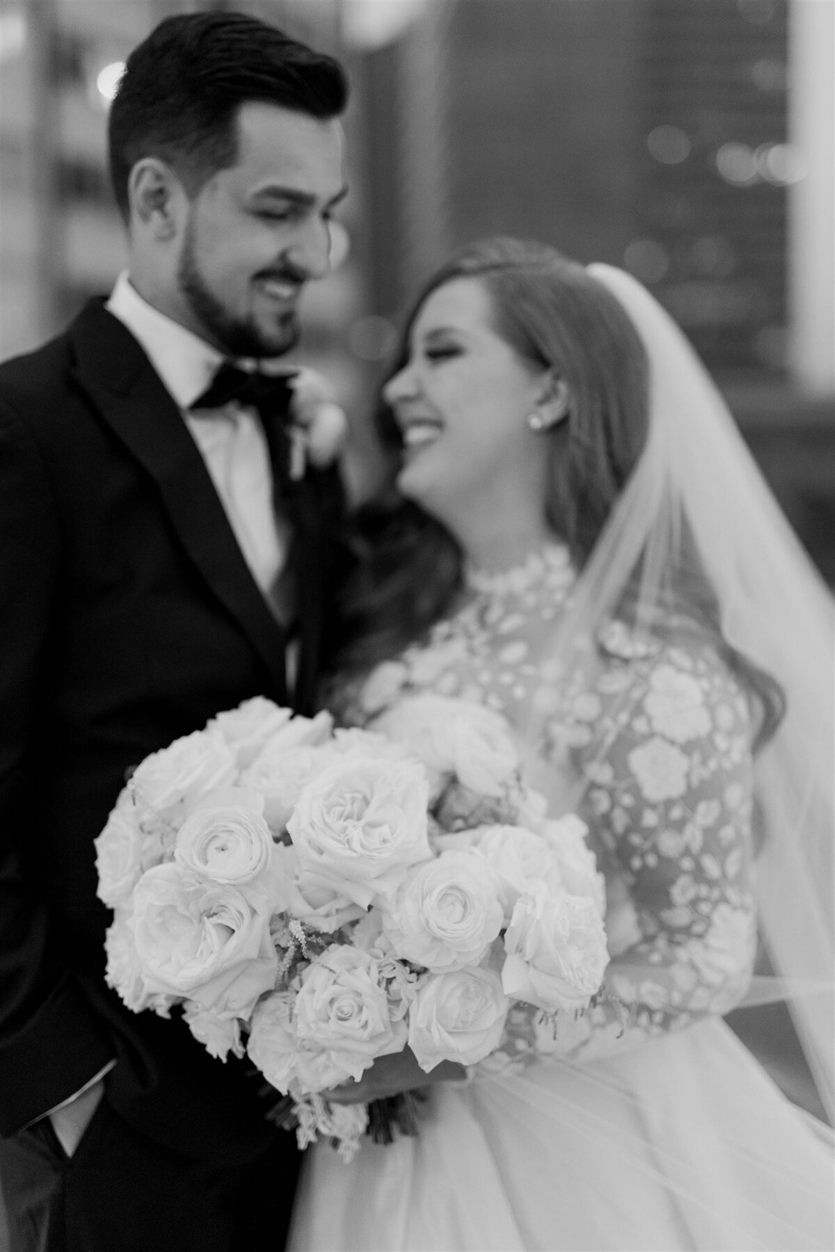 Angelica Marie Photography_Dallas Wedding Photographer_Meredith and Nicholas Wedding_The Thompson Dallas_1156