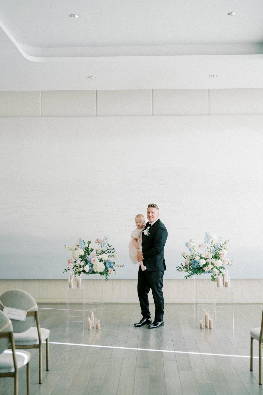 W9-Wedding-Photos-The-Pearle-Burlington-Lake-Ontario-Stephen-and-Oksana-2024-09-29-2500px-1091