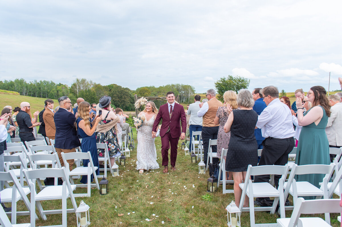 196-Wedding Ceremony Highlights-017_2807-Wedding Photography- St Cloud MN- Central MN, Nicole Hollenkamp