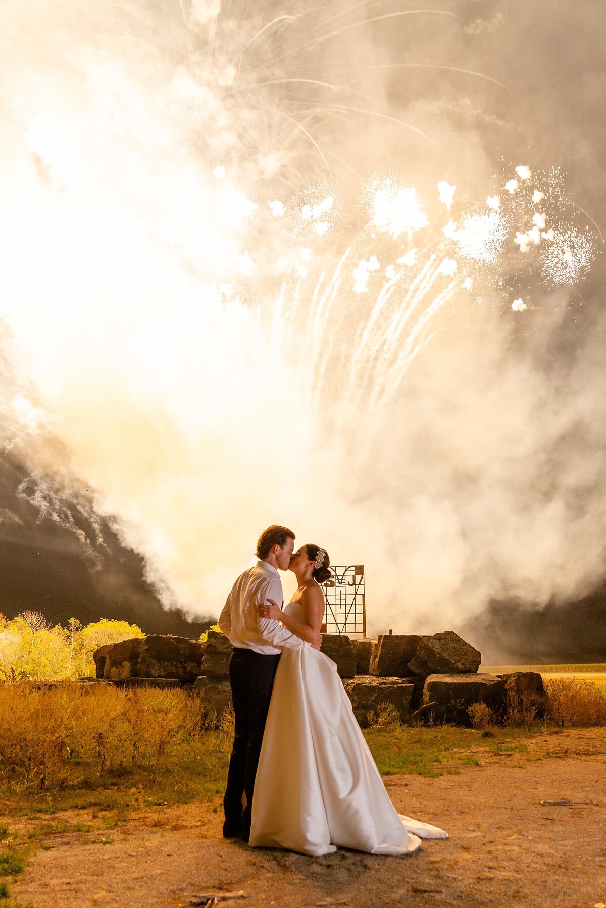 Private Family Cottage Estate Wedding Goderich Ontario | Dylan and Sandra Photography 051