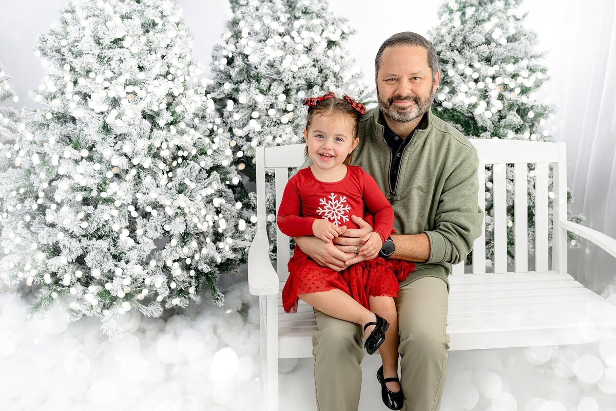 Charlotte-Limited-Edition-Holiday-Session-Tobis-Timeless-Treasures-034