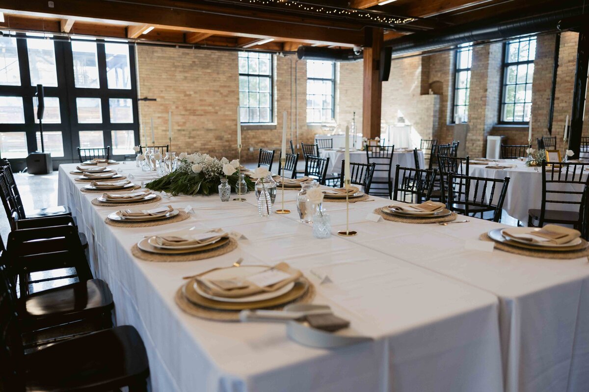 ModernVenue-Wedding-Photography-Erica-Fleming-03