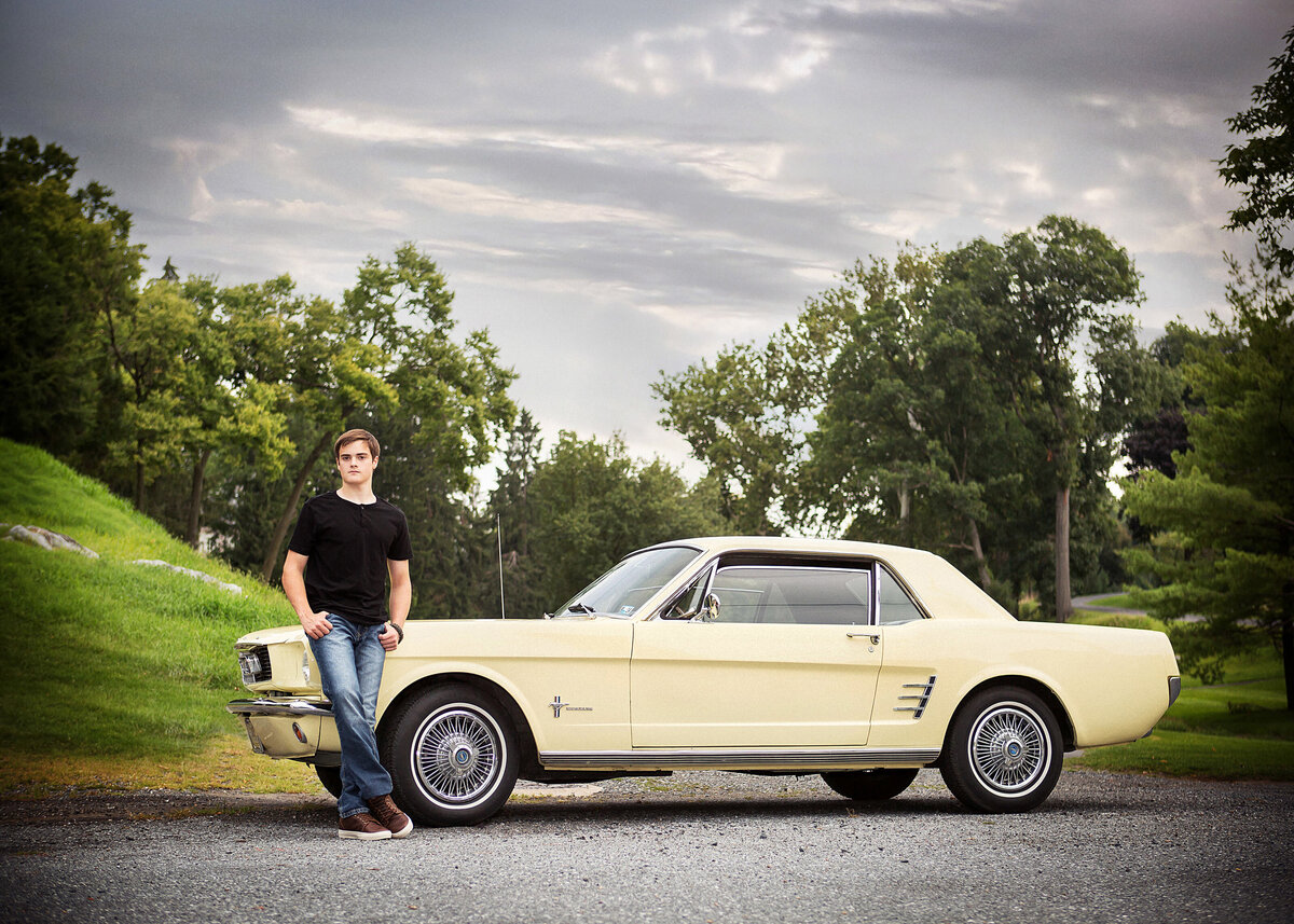 Senior Photos_Senior Boy_Harrisburg PA Senior Photographer_Photography by Erin Leigh_001