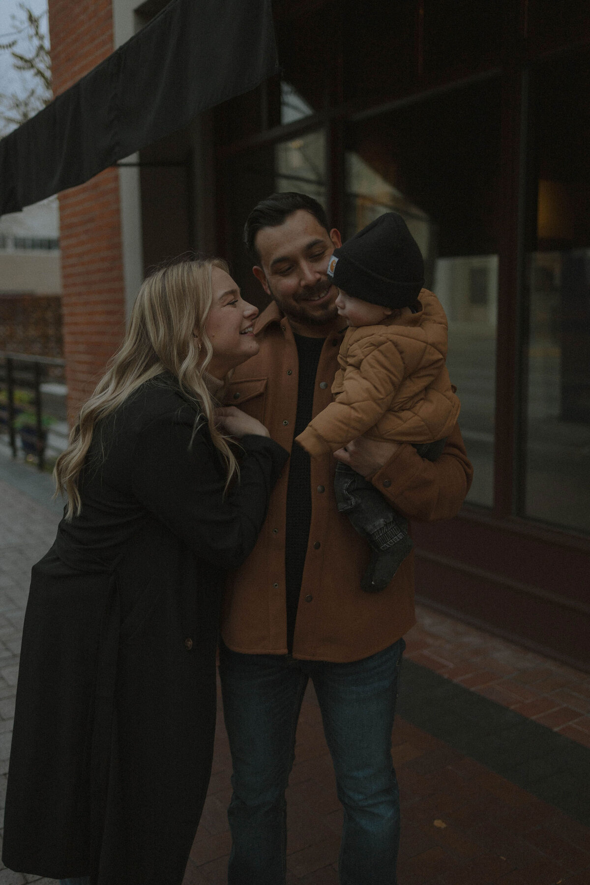 downtown-boise-couples 51