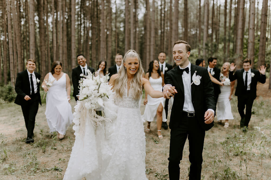 Pinewood Events - Minnesota Modern Nature Inspired Venue - summer @whitleysander - 7