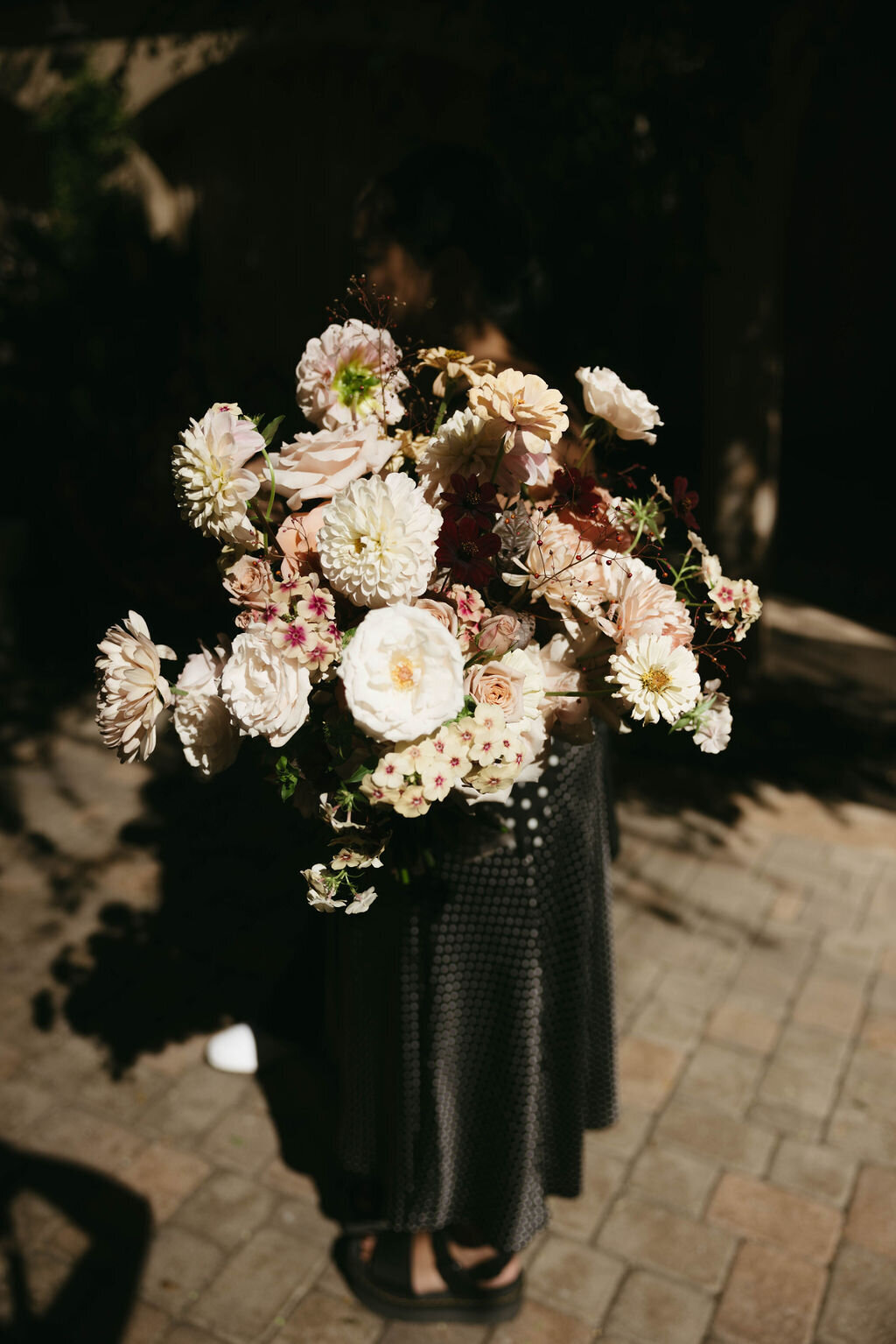 pretty-palm-leaf-event-co-molly-and-rodrigo-wedding-in-serra-plaza-11