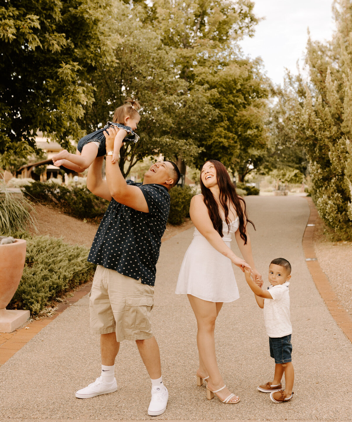 Family (32)