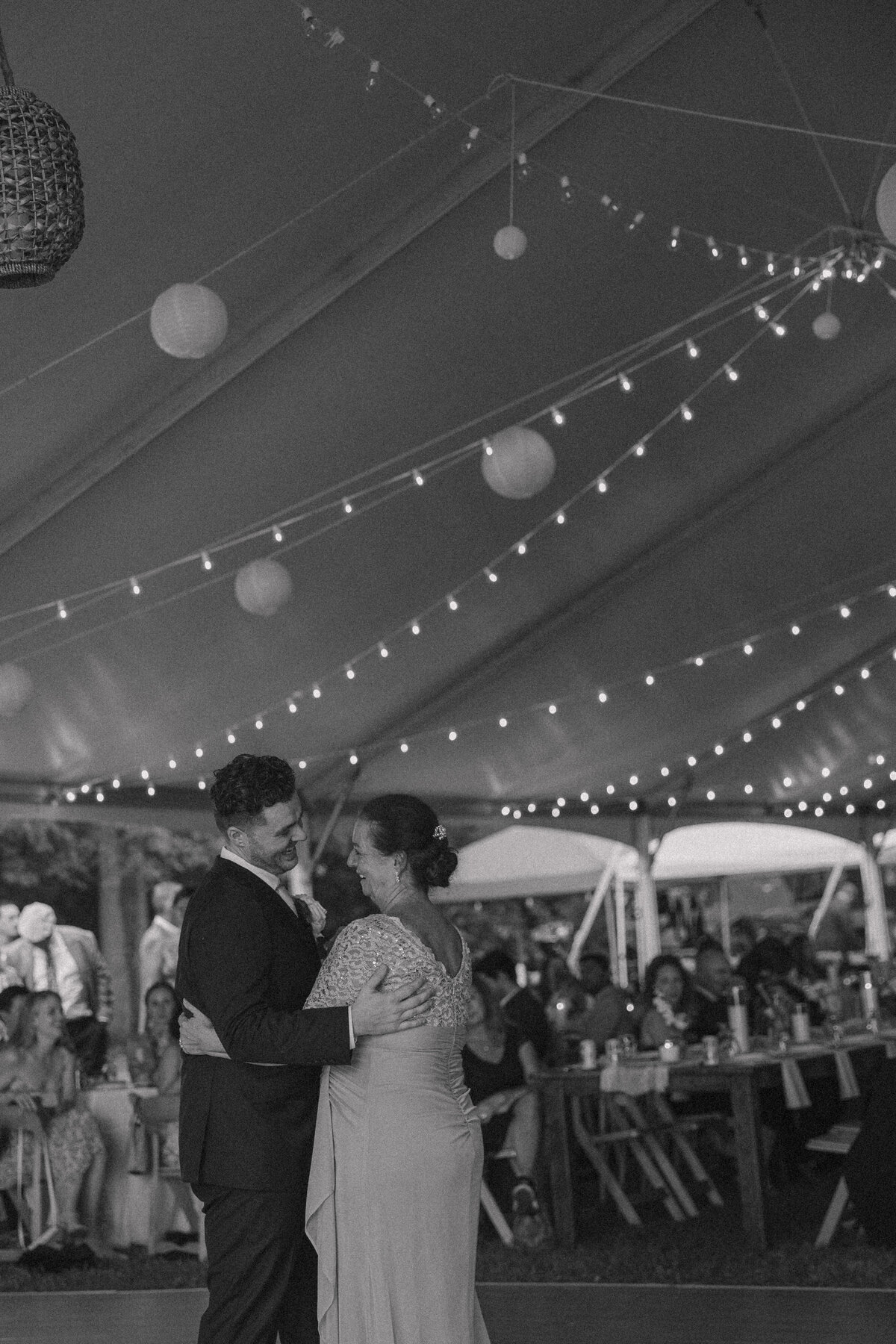 gabby-mike-buffalo-wedding-day-30