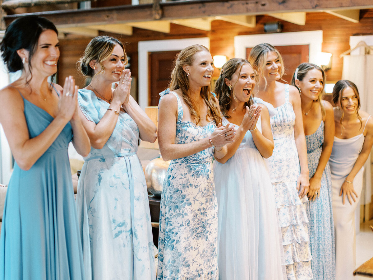 Vermont-Luxury-Film-Wedding-Photographer-Bride-Getting-Ready_157