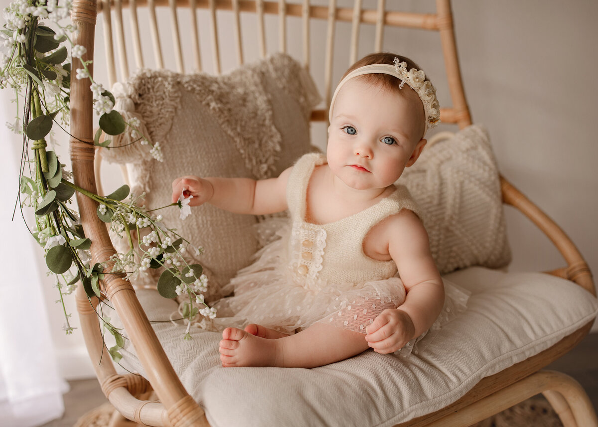 lafayette-indiana-first-birthday-portraits-rebecca-joslyn-photography