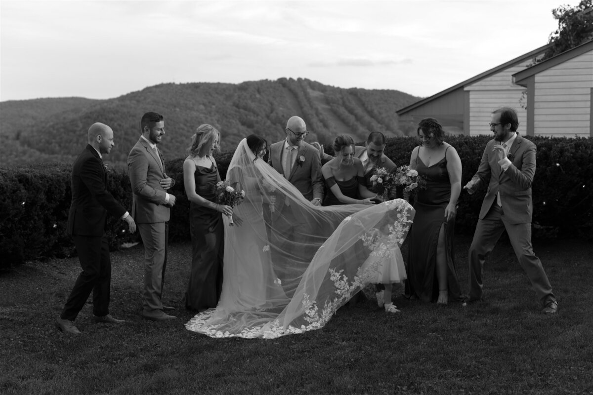 Elegant wedding photographer
