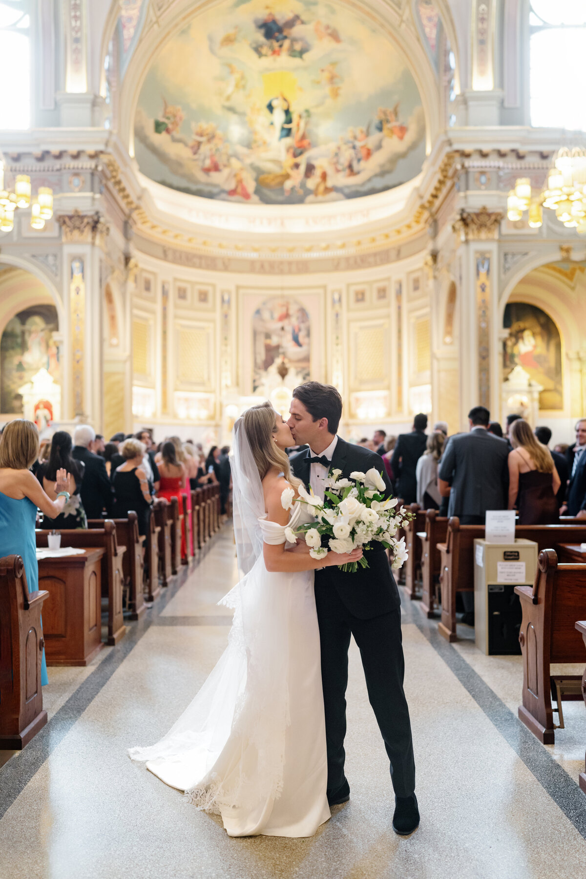 Aspen-Avenue-Chicago-Wedding-Photographer-Chicago-Athletic-Association-Simplicitee-XO-Design-Co-St-Mary-of-the-Angels-Church-Anomalie-Beauty-Timeless-Vogue-77