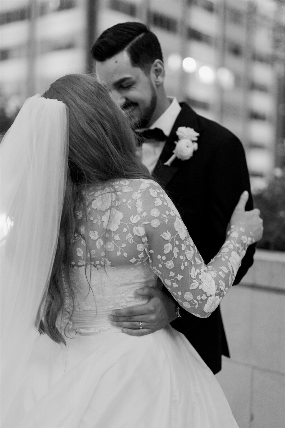 Angelica Marie Photography_Dallas Wedding Photographer_Meredith and Nicholas Wedding_The Thompson Dallas_1190