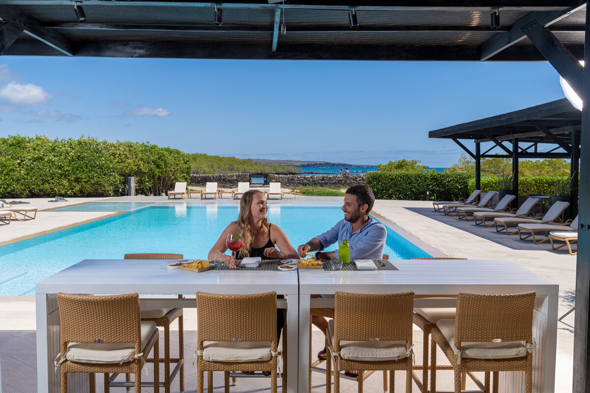 Waterstone - Finch Bay Galapagos Hotel - Santa Cruz Island - Galapagos - Ecuador - Luxury Boutique Hotel - FINCH BAY BAR PISCINA HABITACIONES 2236-2