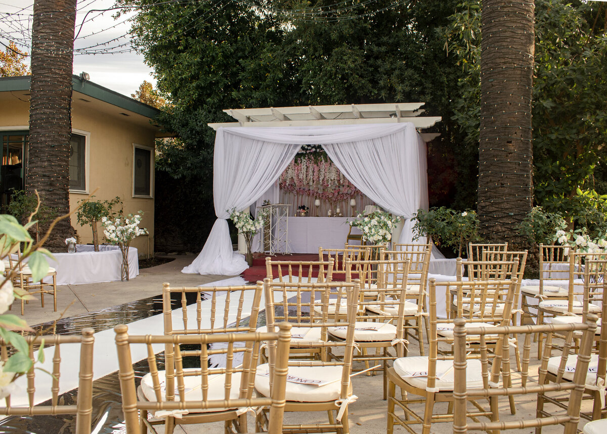 Ceremony Decor (29)