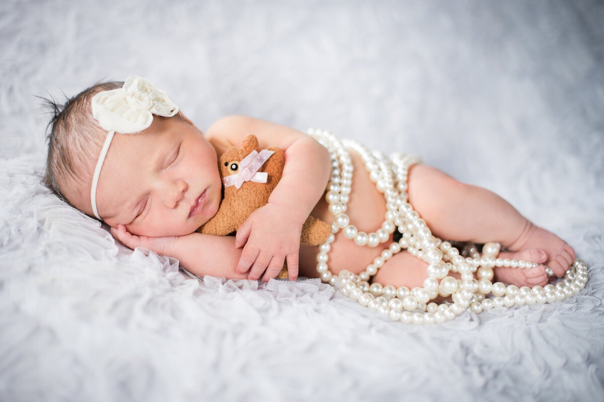 One12 Photography | Newborn Photography in London, Ontario1