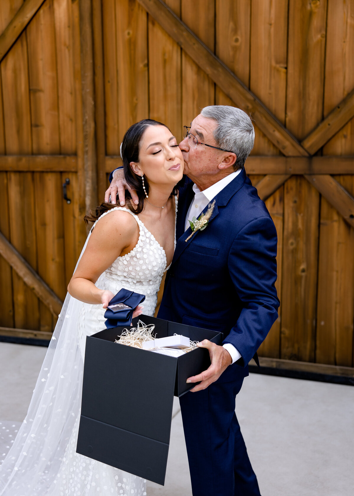 05282023_Emily+ZachWedding_GraceBarnCA_AnjaJensenPhotography-453