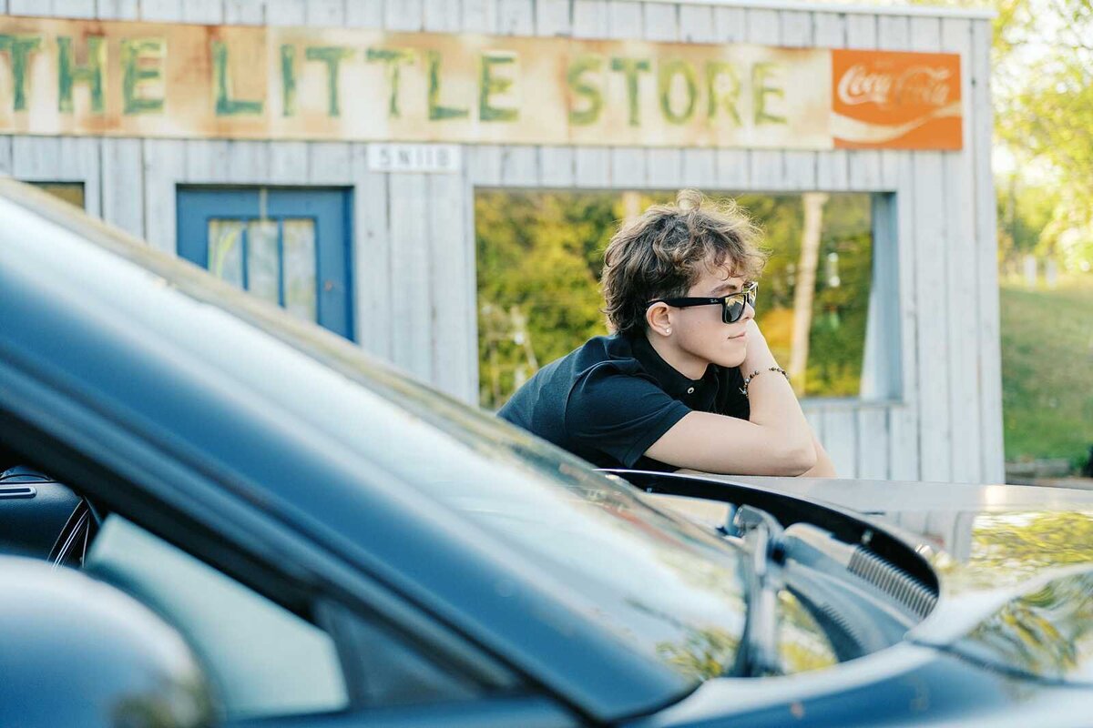 ow-senior-guy-photos-5