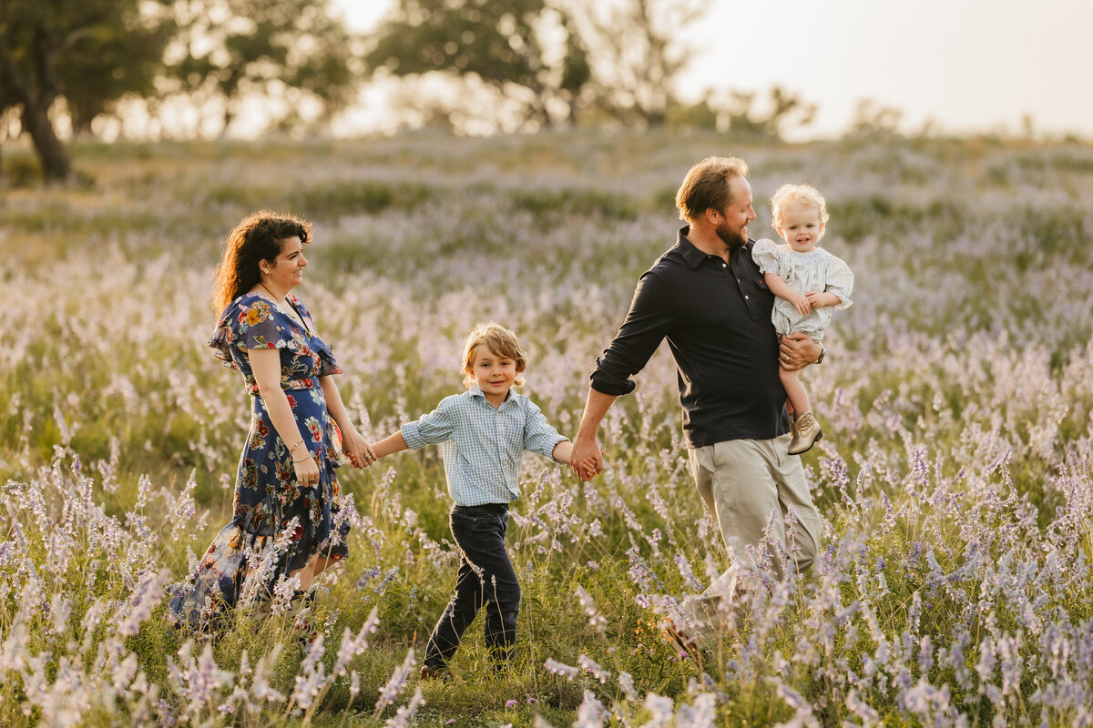 spring-family-photos-in-fredericksburg