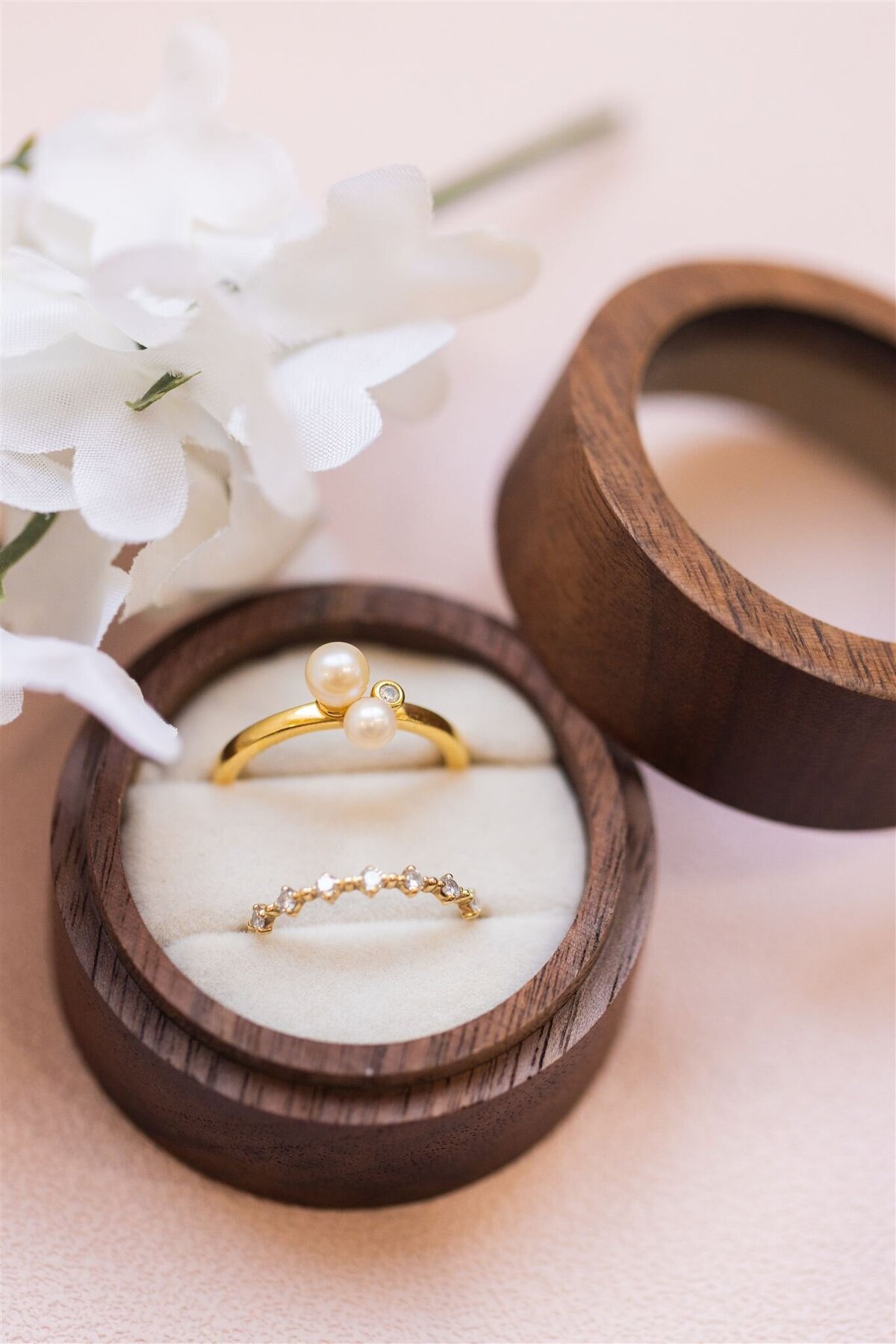 Sarah and Phoebe_Getting Ready-8933_websize