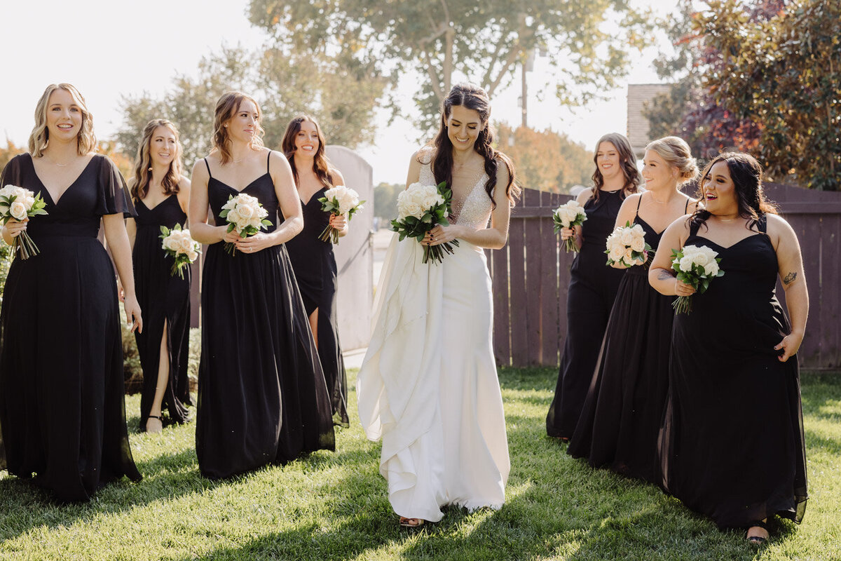 Bridesmaids-all-in-black-3