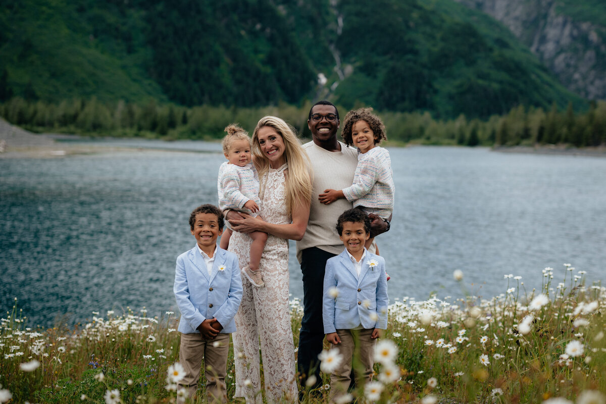 Richards-Family_Portage-Valley-Alaska_EmeliaKPhotography-5