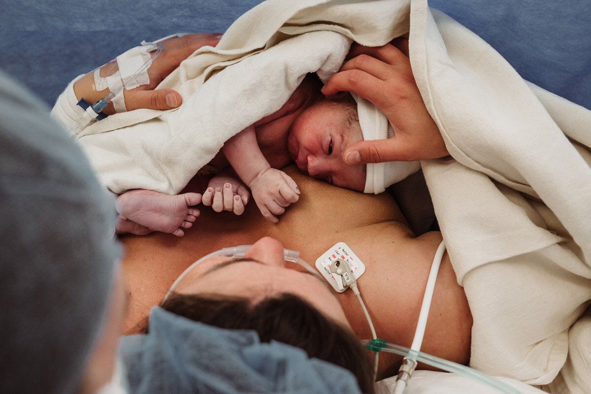 cesarean-birth-photography-natalie-broders-d-093