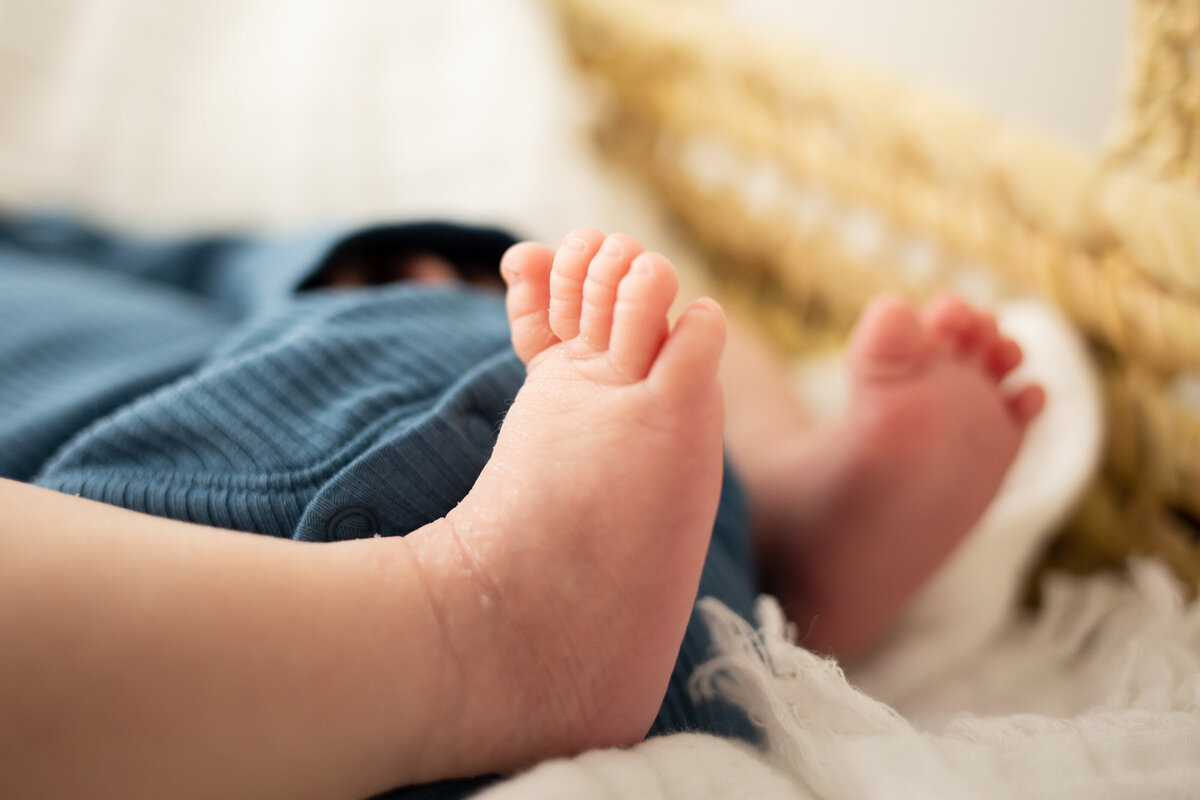 newborn-details-fingers-toes-manhasset
