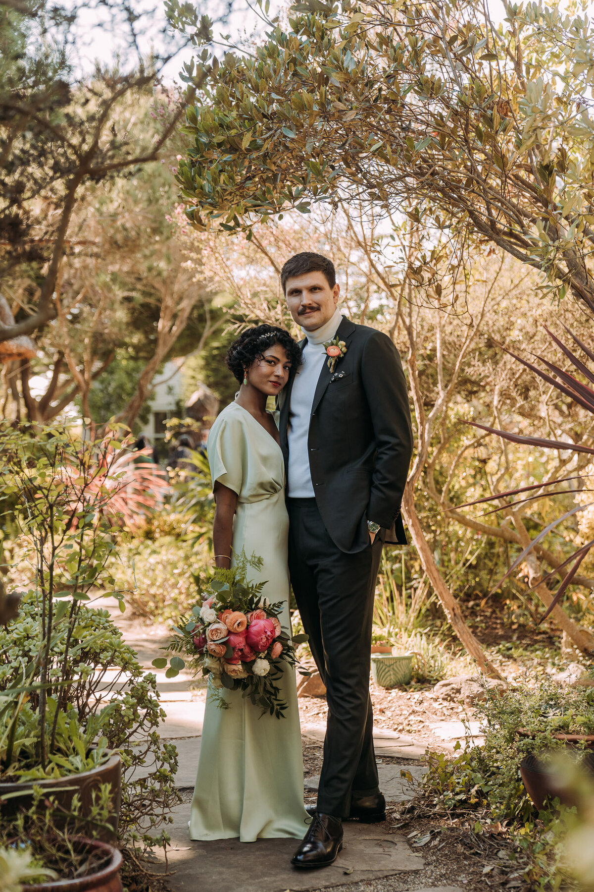 Joyce Li Photography Destination Wedding Elopement Engagement Lifestyle Portrait Photographer West Coast Seattle Washington California hastingshousegardenwedding-25