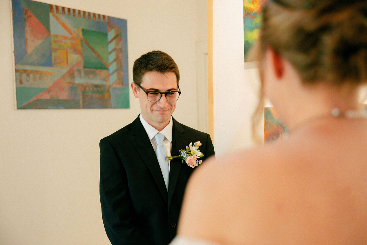 Brooke&PerronWeddingPhotos_GettingReady_AustinWeddingPhotographer_HereafterFilms-83