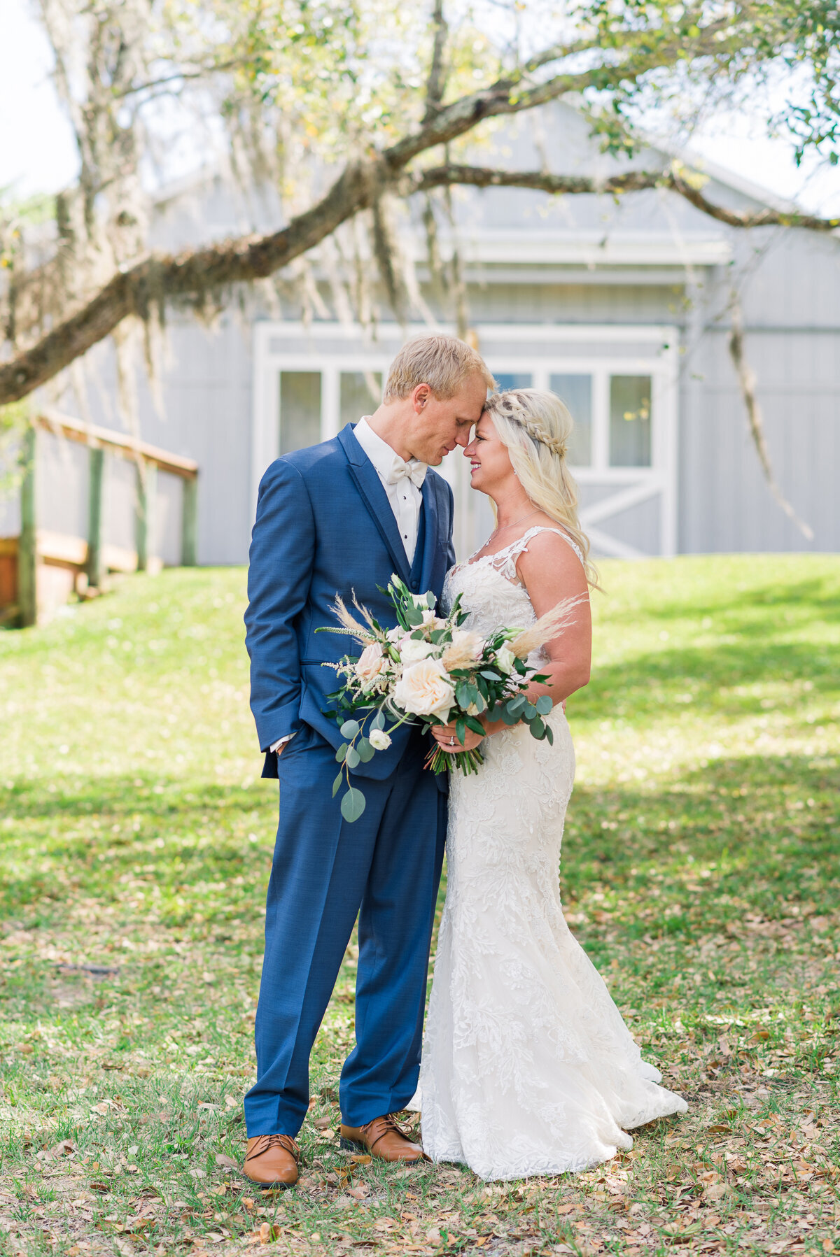 Amanda & Brent Up the Creek Farms Wedding Bride and Groom | Lisa Marshall Photography