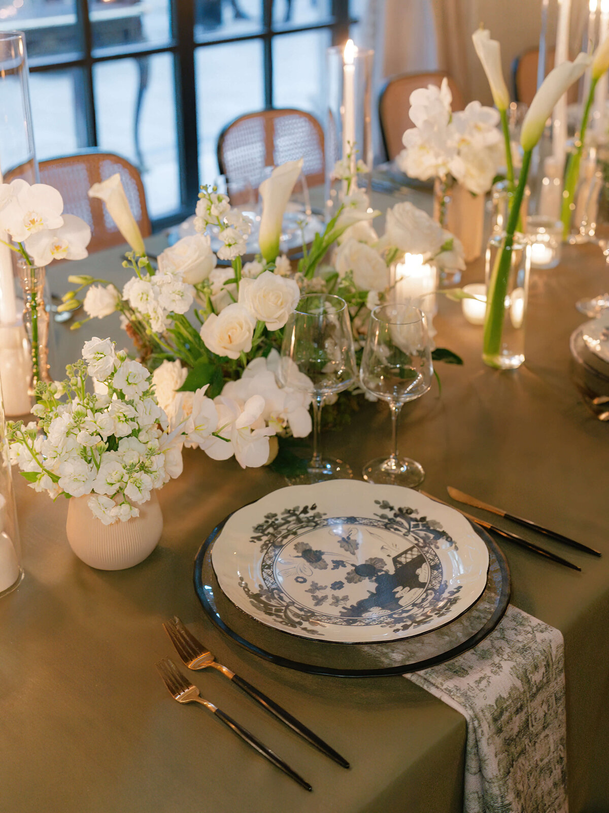 talia-connor-wedding-reception-summer-inspiration-springvale-floral