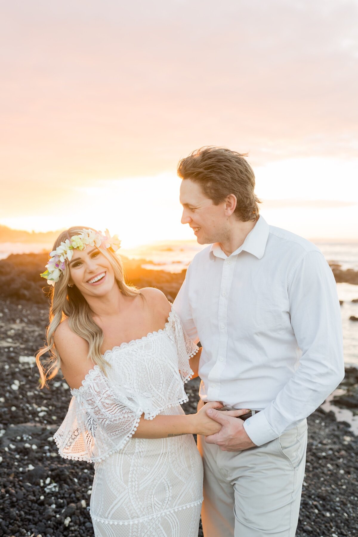 couples photo during family shoot in Hawaii