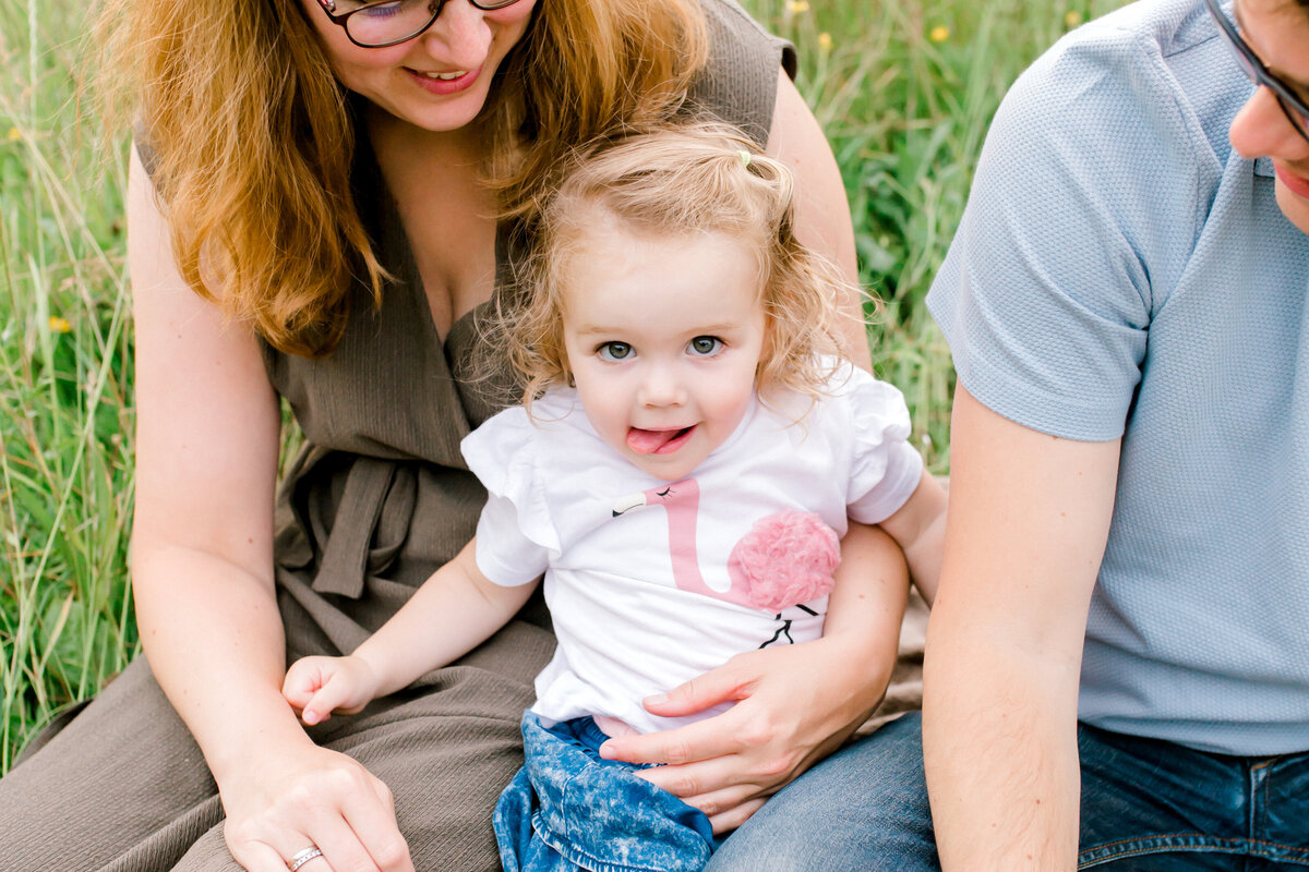 Sharona Sprong fotografie gezinsshoot gezin Wognum Hoorn Enkhuizen aan zee duinen Noord-Holland familie streekbos