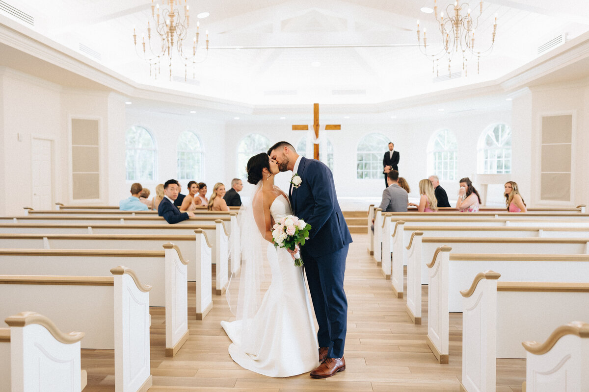 miranda-rose-photo-harborside-chapel-elope-tampa-chantilly-chic-10