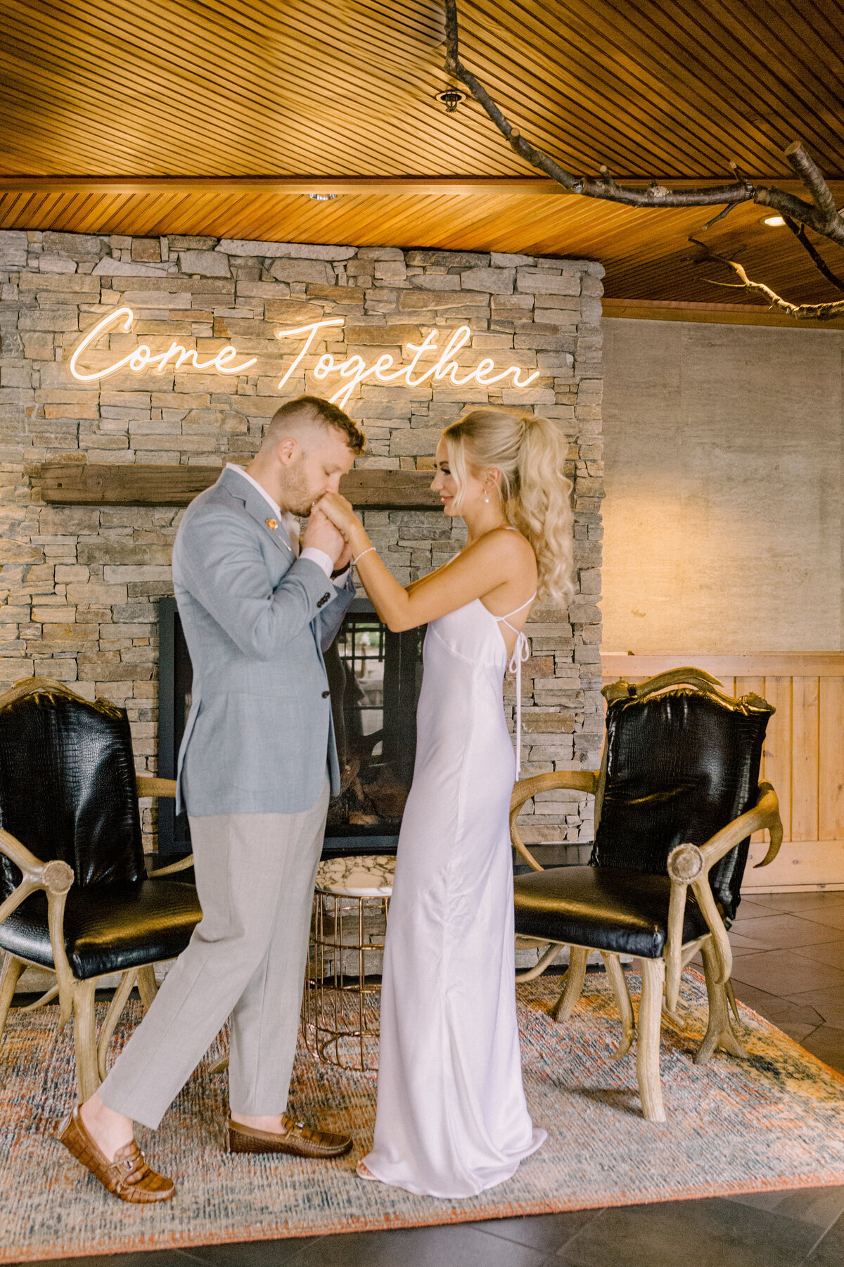 A Glamorous Wedding At The Edgewater Hotel With Pops Of Champagne, Pearls, And Nostalgia-Seattle Bride Real Wedding Submission By Something Minted-8