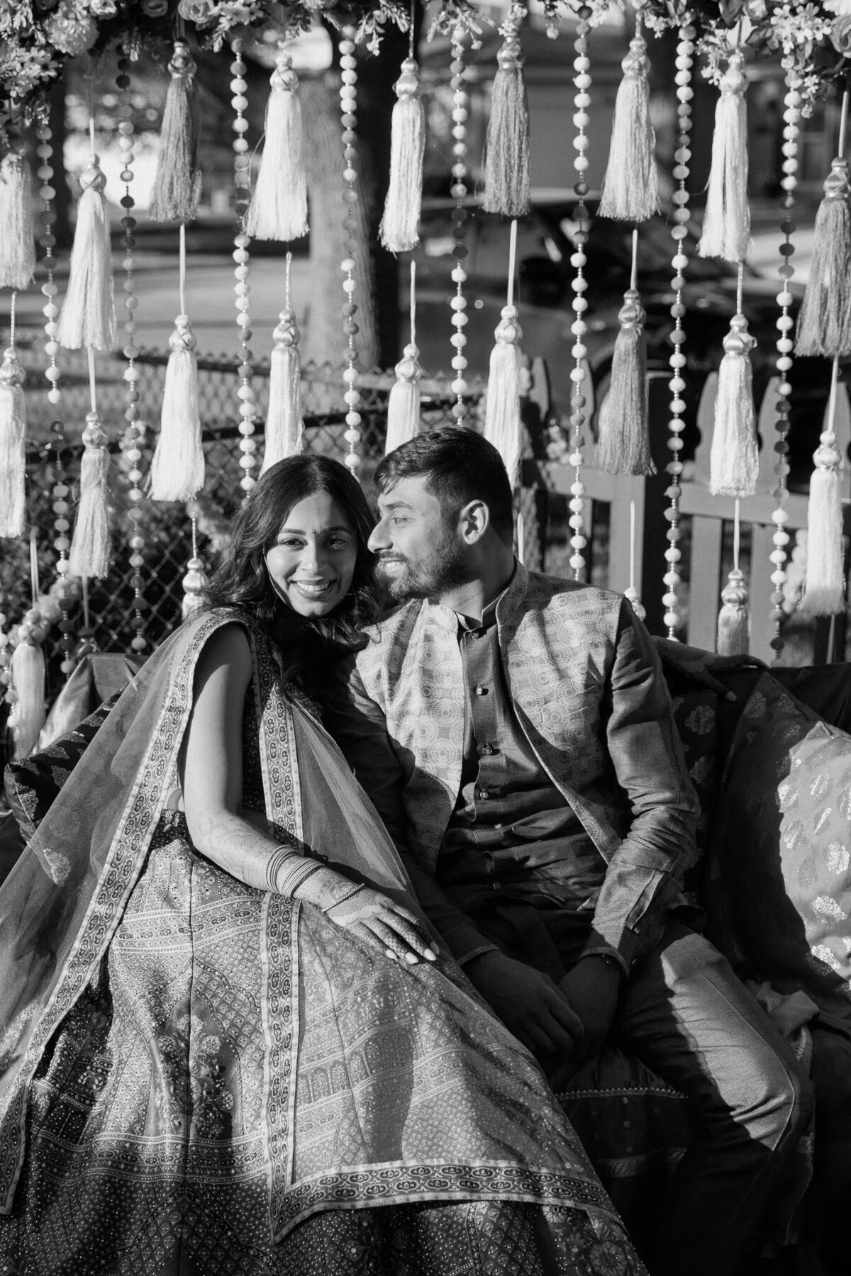 Nichole-Babiez-Photography-wedding-photographer-indian-wedding-photographer-mendhi-sangeet-baraat-luxury-chicago-illinois-marriott-schaumburg-37
