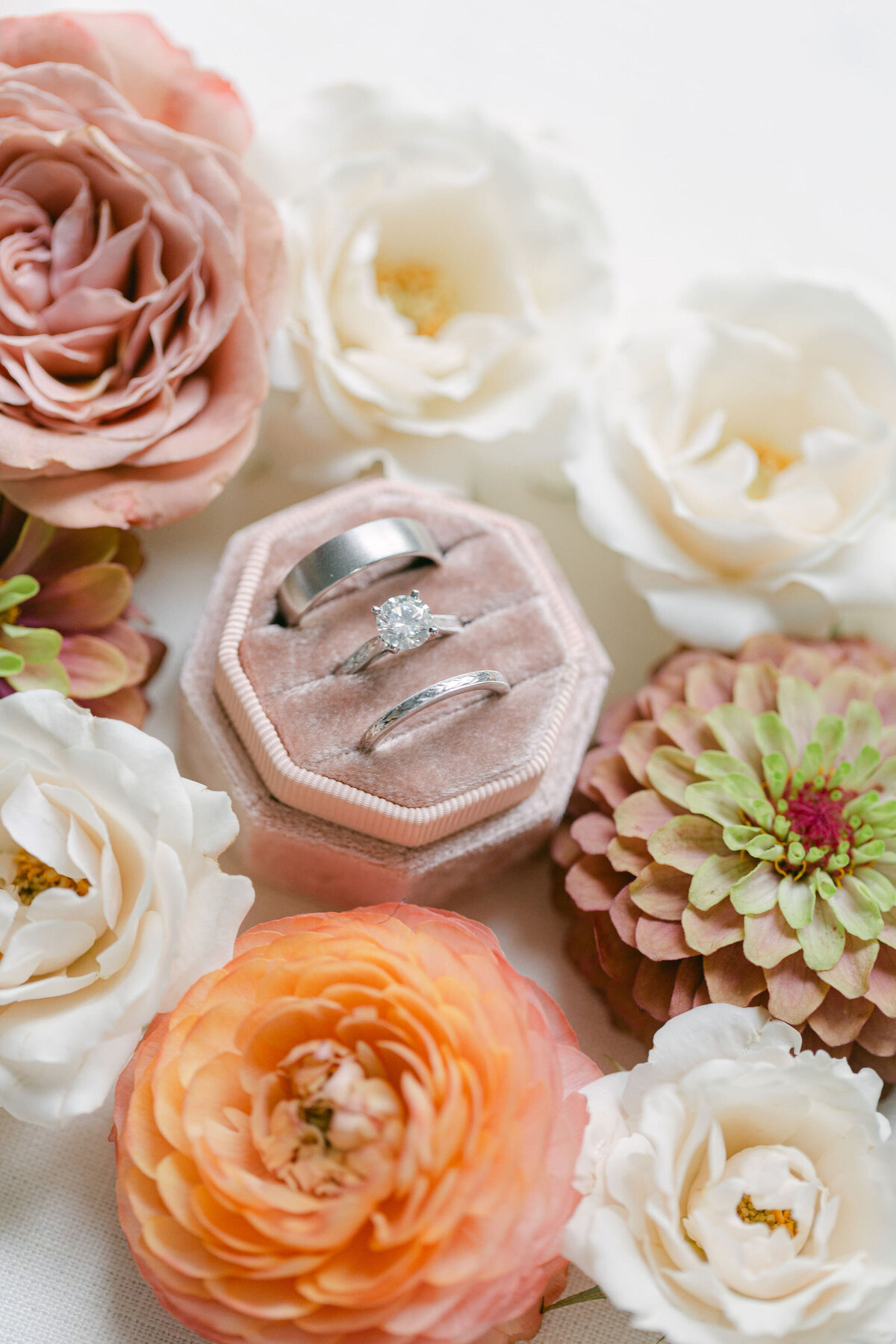 MikitshWedding_SCP-18
