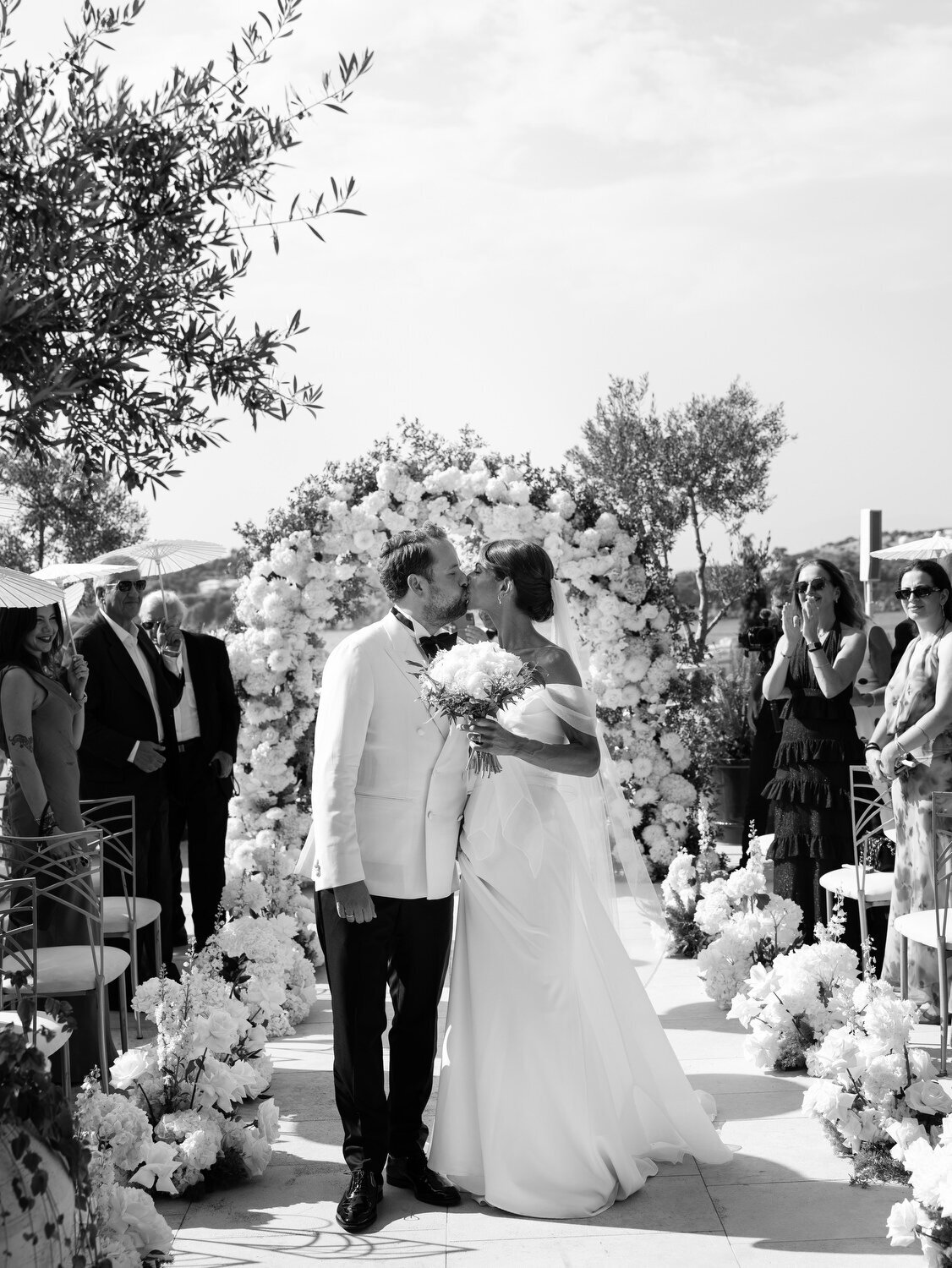 Black-Tie-Wedding-at-Four-Seasons-and-Vouliagmeni-Lake-050