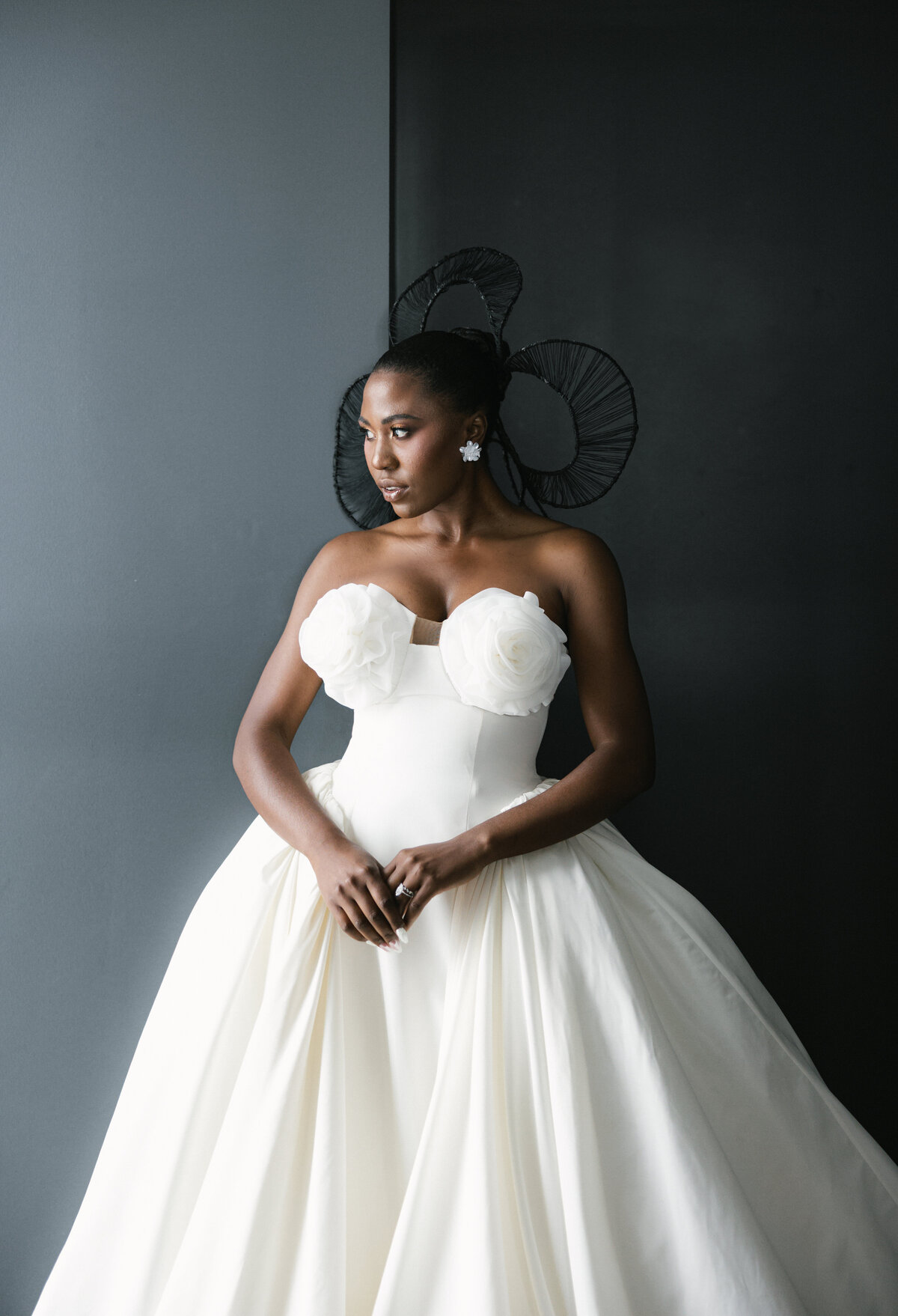 Bridal portraits at the Renaissance Hotel in Milwaukee, WI