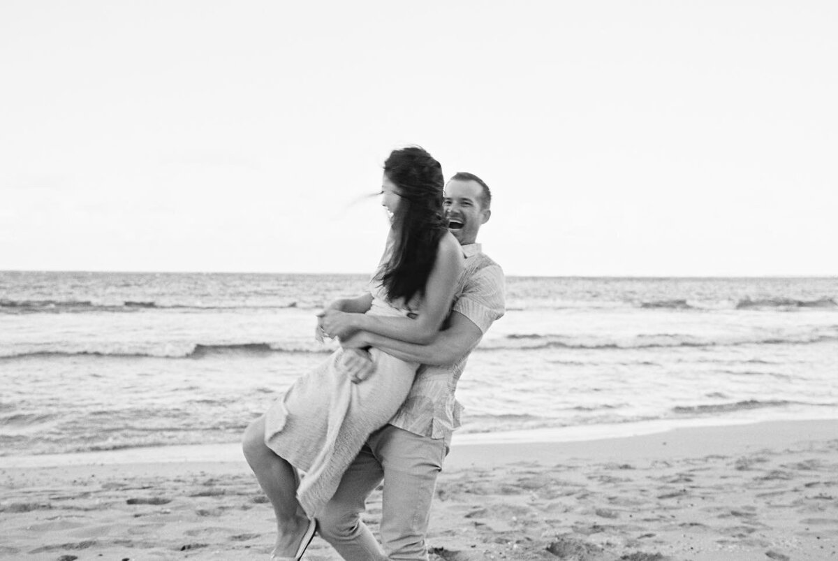 kauai couple honeymoon engagment proposalphotographer mami wyckoff photography121