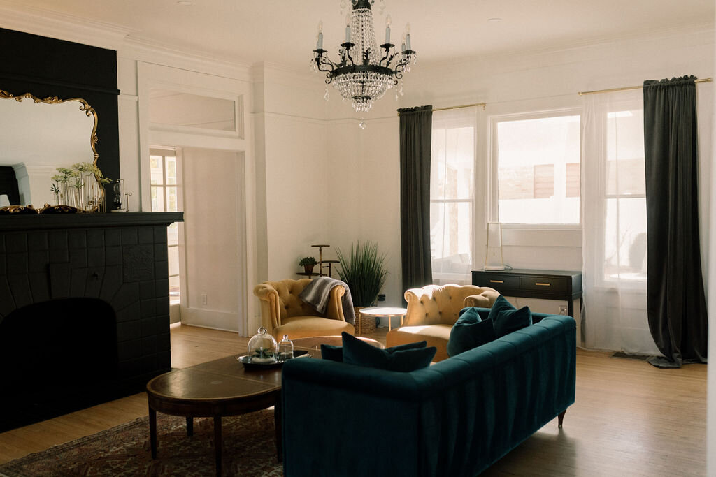 Living room area at the Terry Guesthouse in Longmont Colorado