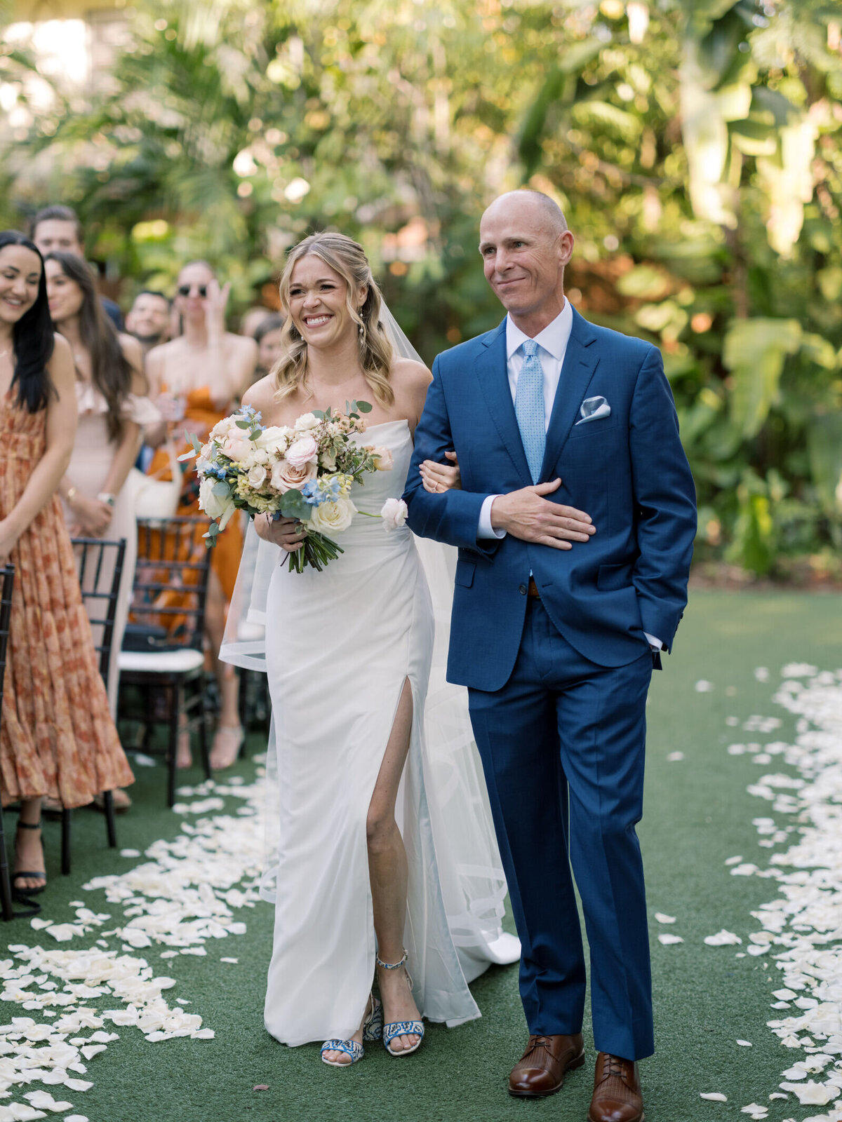 bride-father-aisle-walk-7HM-W