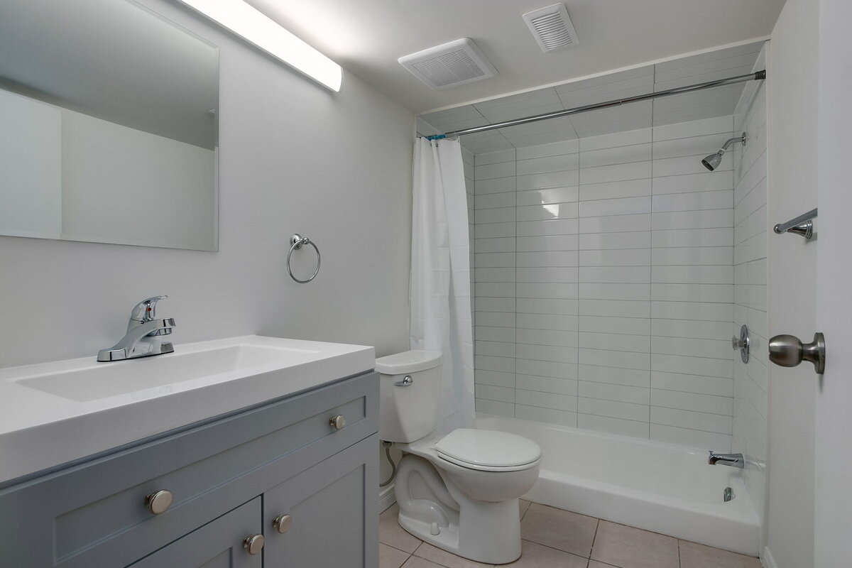19-web-or-mls-60_004_Lower Level