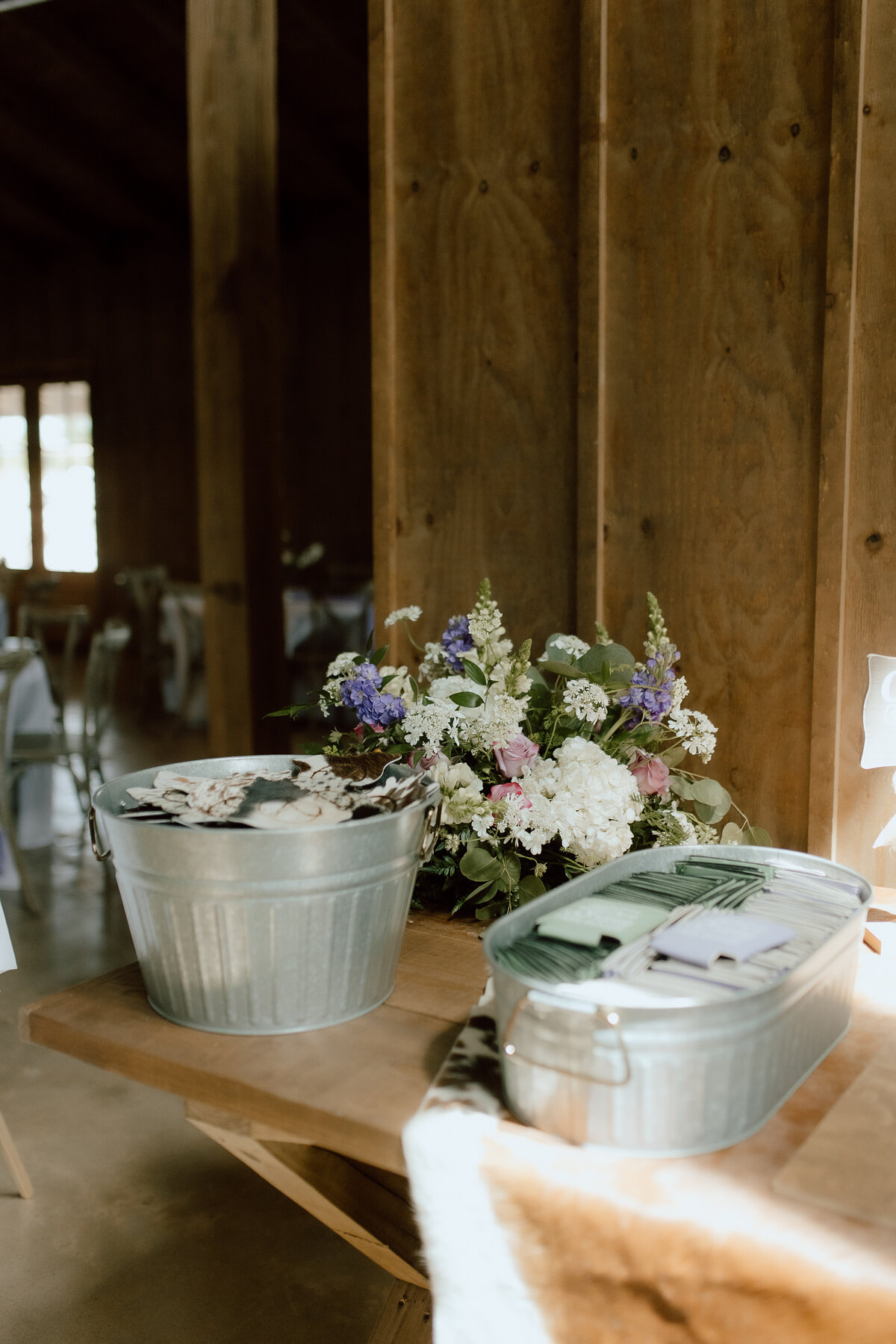 Golden hour wedding portraits at Hummingbird Hill by local wedding photographer.