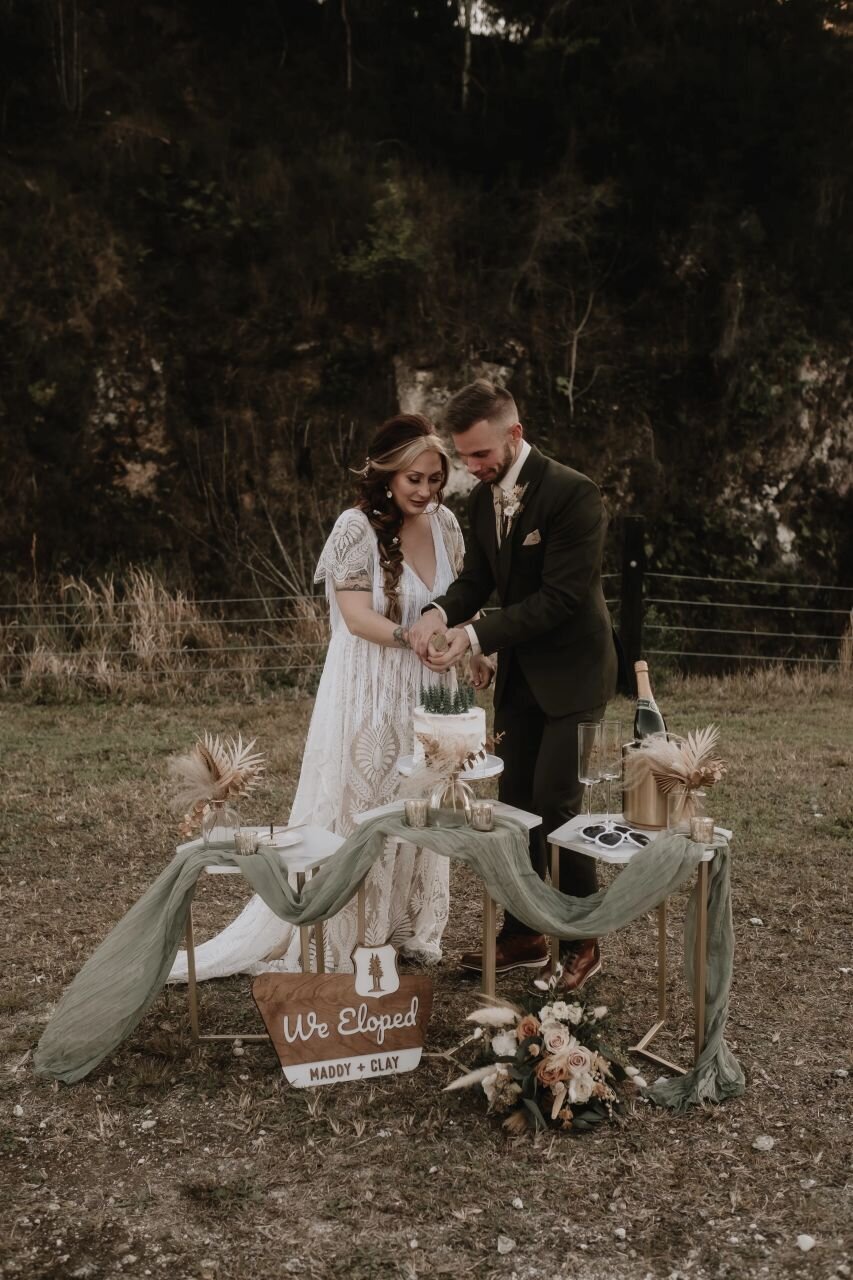 paisley-sunshine-white-rock-canyon-florida-elopement-chantilly-chic-celebrations-18