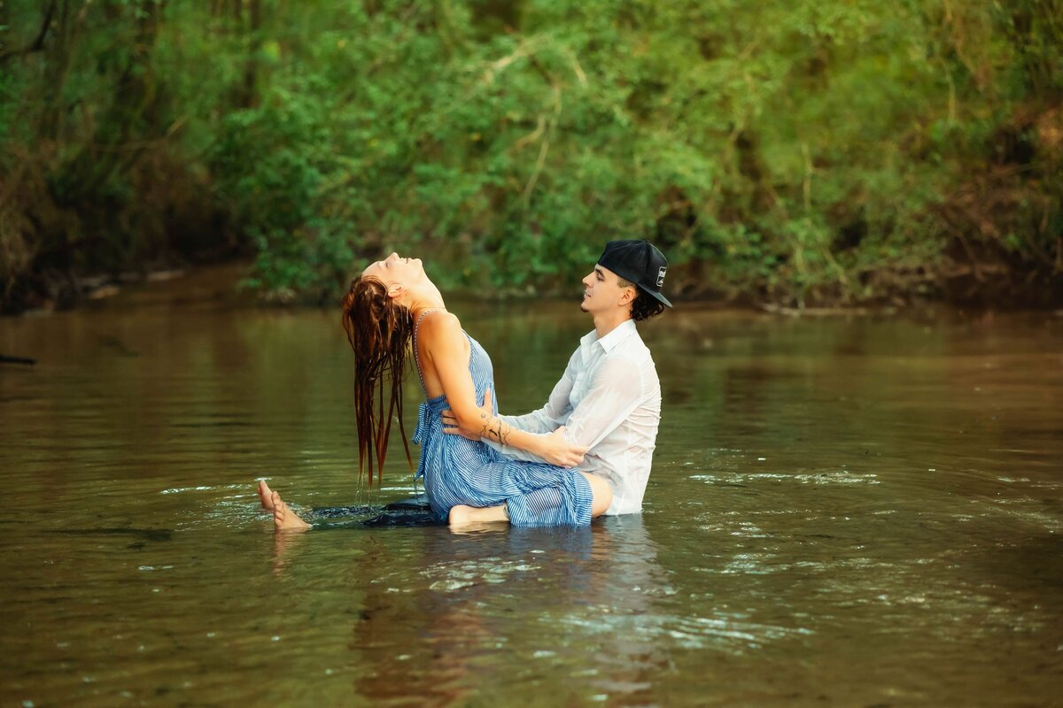 opelika_alabama_engagement_photo